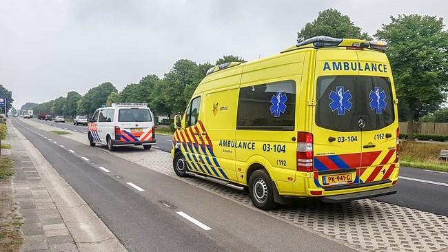 Auto raakt te water in Smilde