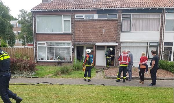 Woning vol rook bij keukenbrand in Assen