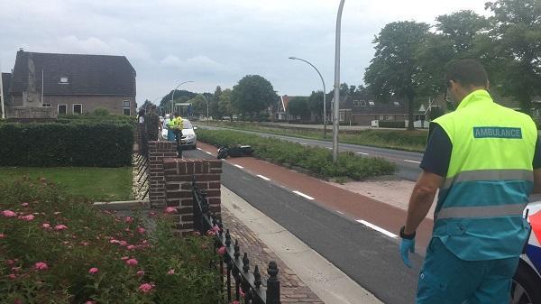 scooter in botsing met auto in Smilde