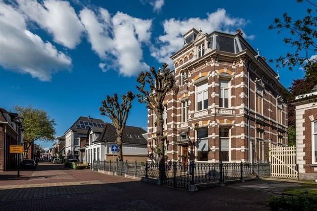 Te koop in Drenthe: magnifiek luxe ruime woonhuis