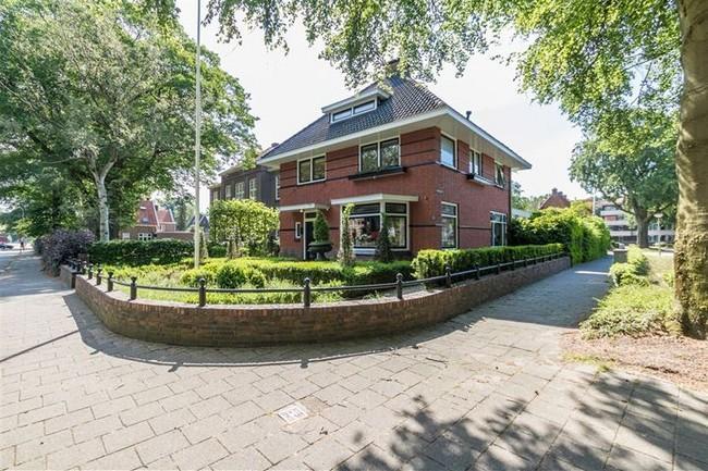 Te koop in Drenthe: zeer ruime vrijstaand herenhuis