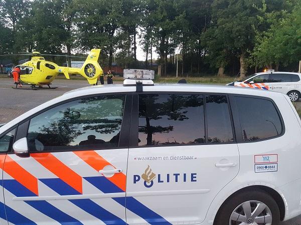 Traumahelikopter landt voor inzet bij Bonte Wever in Assen