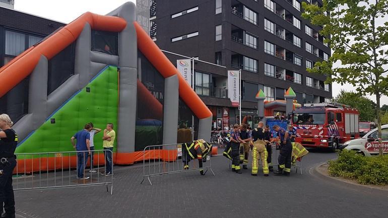 Gewonden bij omvallen van luchtkussen in Emmen