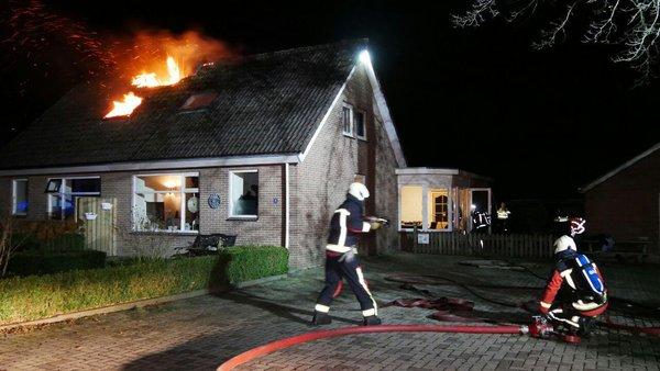 Uitslaande woningbrand in Noordscheschut (Video)