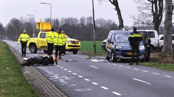 Bromfietser zwaar gewond na ongeval met auto