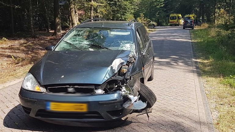 Traumahelikopter ingezet bij ongeval tussen auto en motor