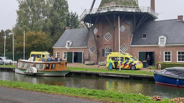 Jongen (15) ernstig gewond na val in water; Traumahelikopter ondersteund (video)