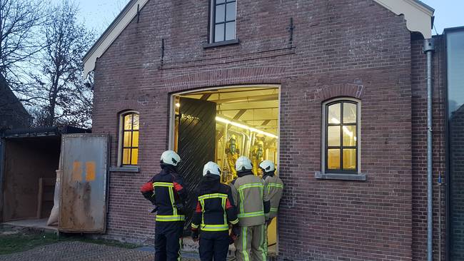 Brand in afzuiging van bedrijf (Video)