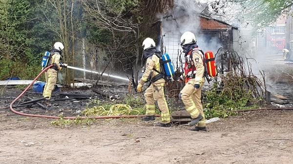 Schuur uitgebrand na werkzaamheden (video)