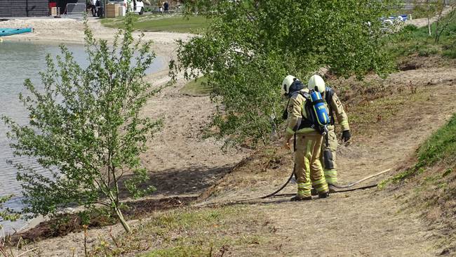 Brandje bij recreatieplas in Hoogeveen