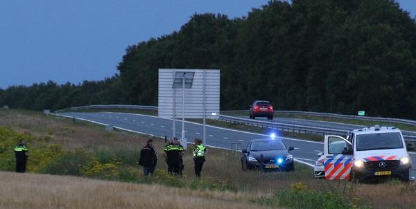 Politie plukt voetganger van de N33 tussen Rolde en Assen