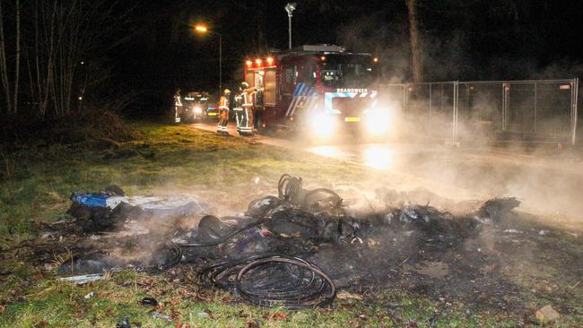 Bult met afval in brand gestoken in Emmen