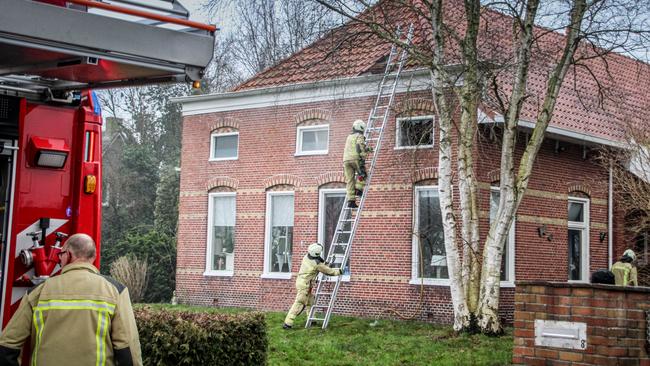 Brand in boerderij snel onder controle (Video)