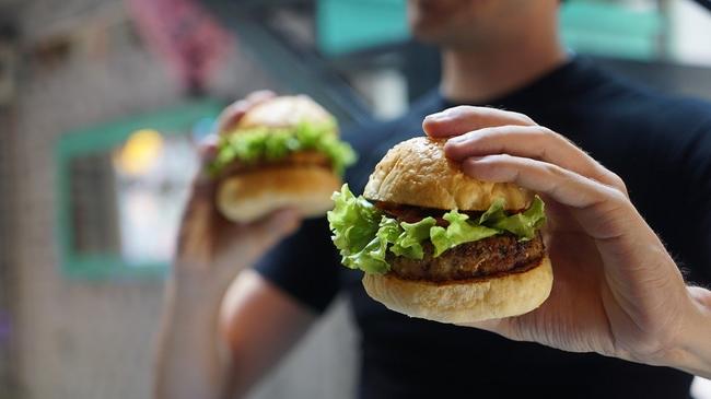 Boete van â‚¬150 voor dumpen afval bij fastfood keten