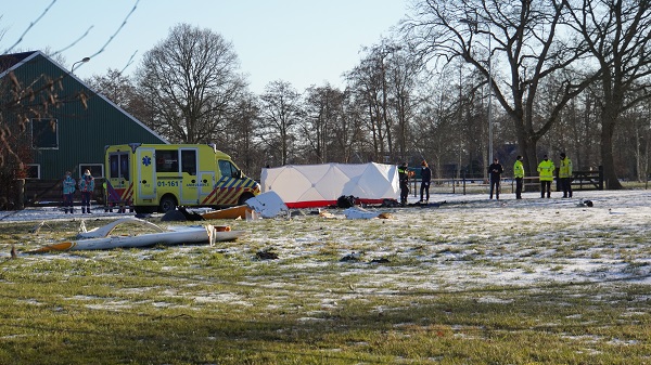 Omgekomen piloot crashte in tuin van familie (video)