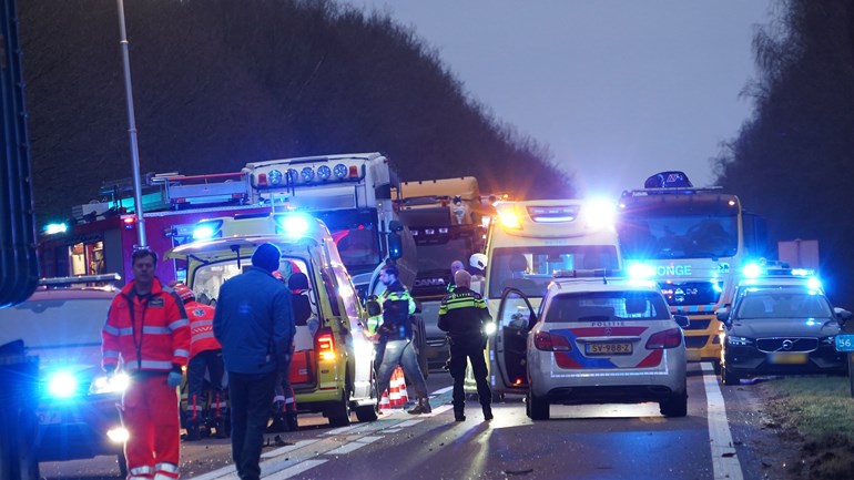 Ernstig ongeval N381 Hoogersmilde kwam door mislukte inhaalactie