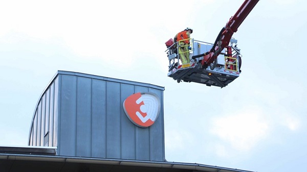 Brandweer ingezet voor stormschade in Emmen