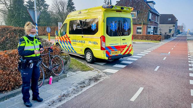 Fietser raakt gewond bij aanrijding (Video)