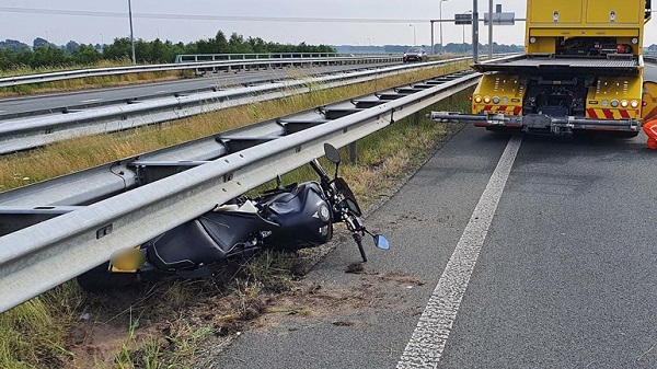 Motorrijdster gewond na ongeval op N34