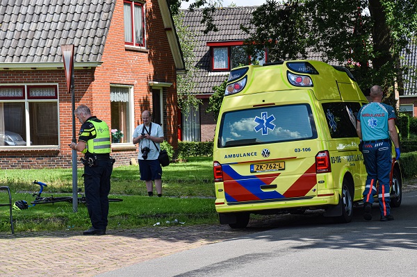 Wielrenner gewond na botsing met auto