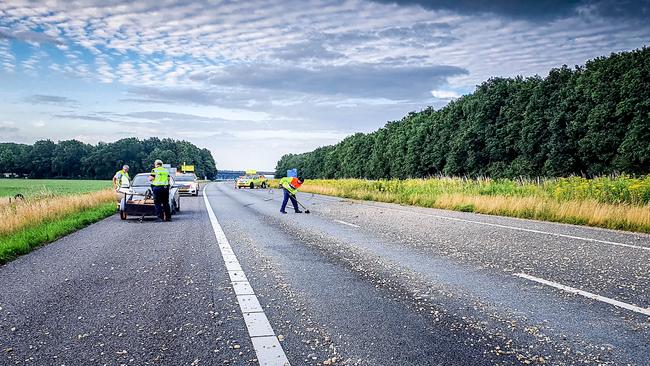 A28 afgesloten na ongeval met aanhanger 