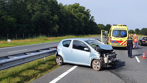 Gewonde na twee ongevallen in korte tijd op N33 tussen Rolde en Assen (video)