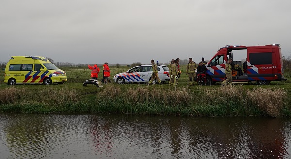 Hulpdiensten rukken massaal uit voor drijvende bumper