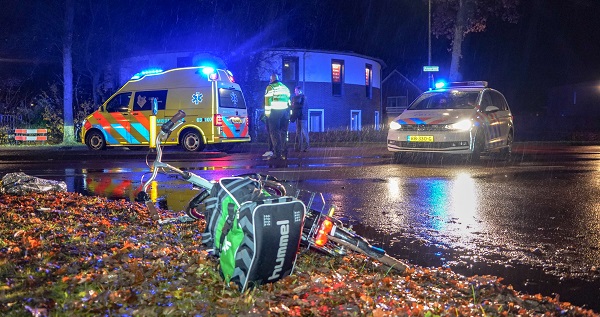 Fietser gewond na harde botsing met auto