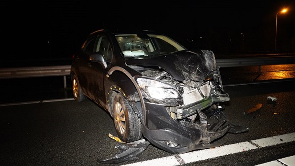 Man (39) aangehouden na ongeval op A28 bij Hoogeveen (video)