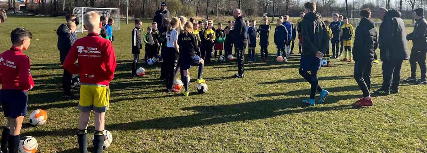 FSD Voetbalschool start met 60 kinderen