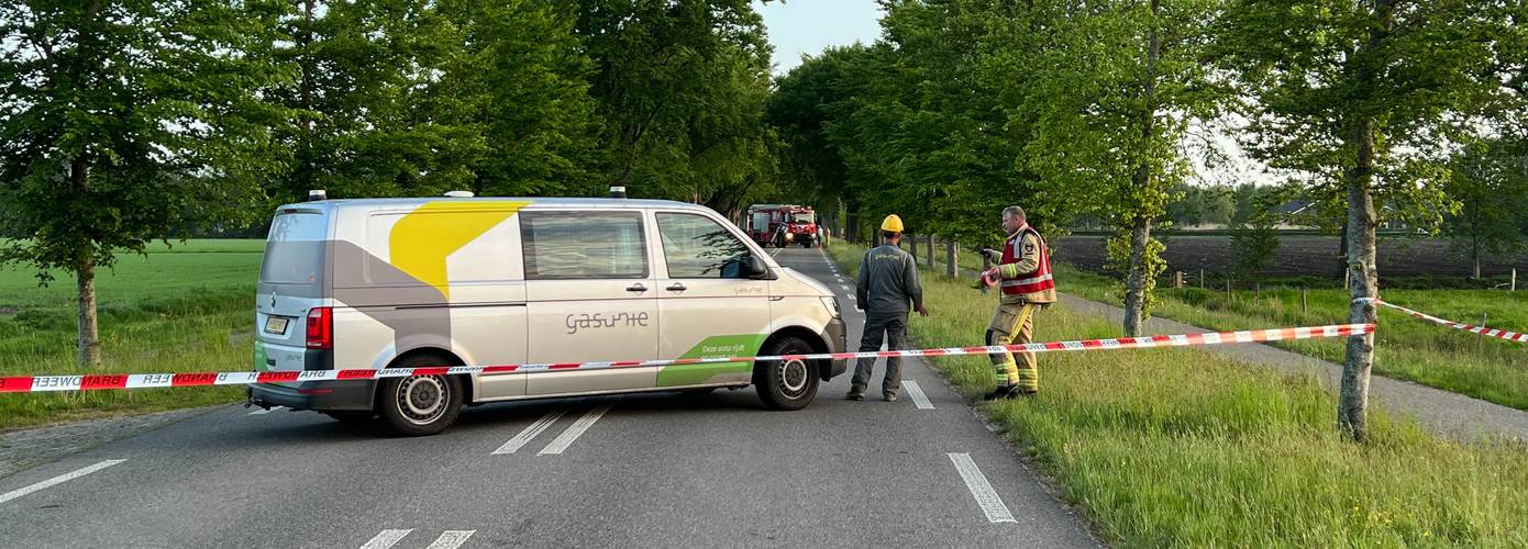 Groningerstraat tussen Vries en Yde dicht vanwege gaslek