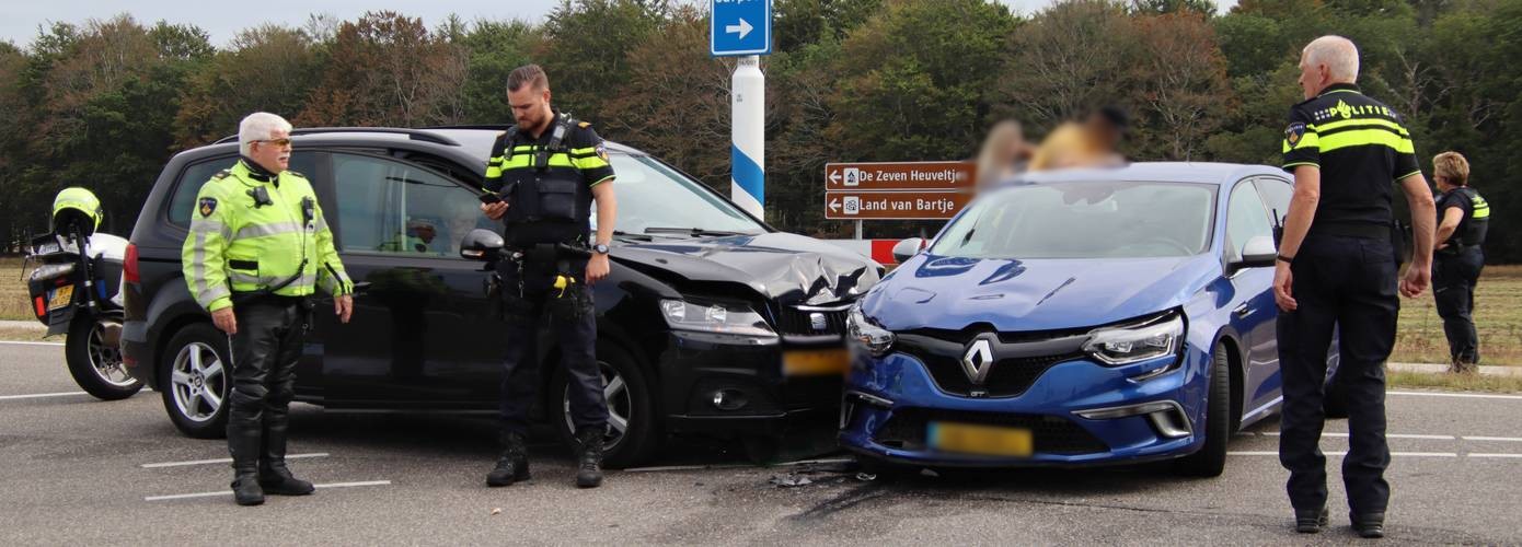 Veel schade na ongeval bij op en afrit N34