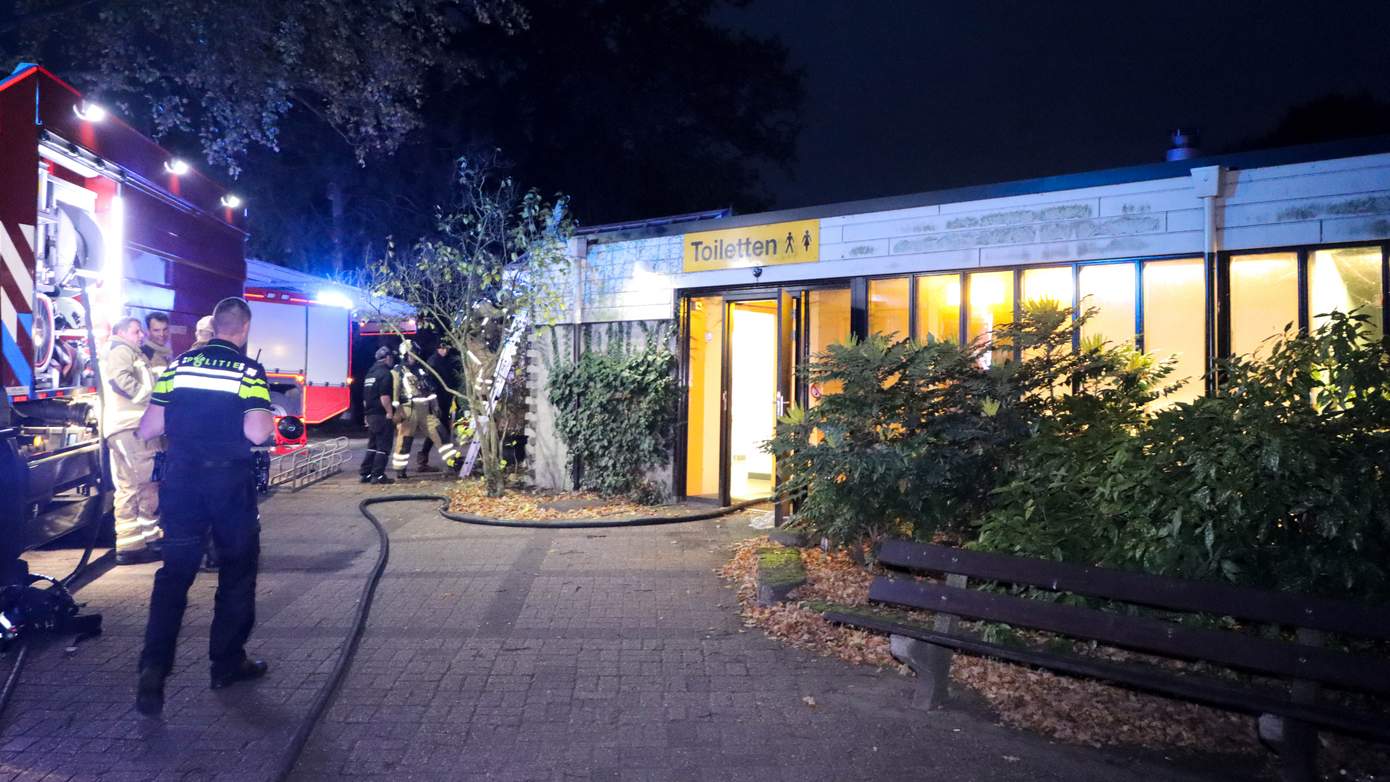 Weer brand in leegstaand toiletgebouw Rensenpark emmen