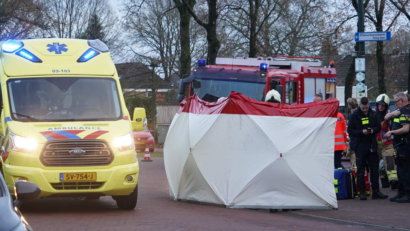 Traumahelikopter ingezet voor ongeval in Rolde waarbij automobilist doorrijdt