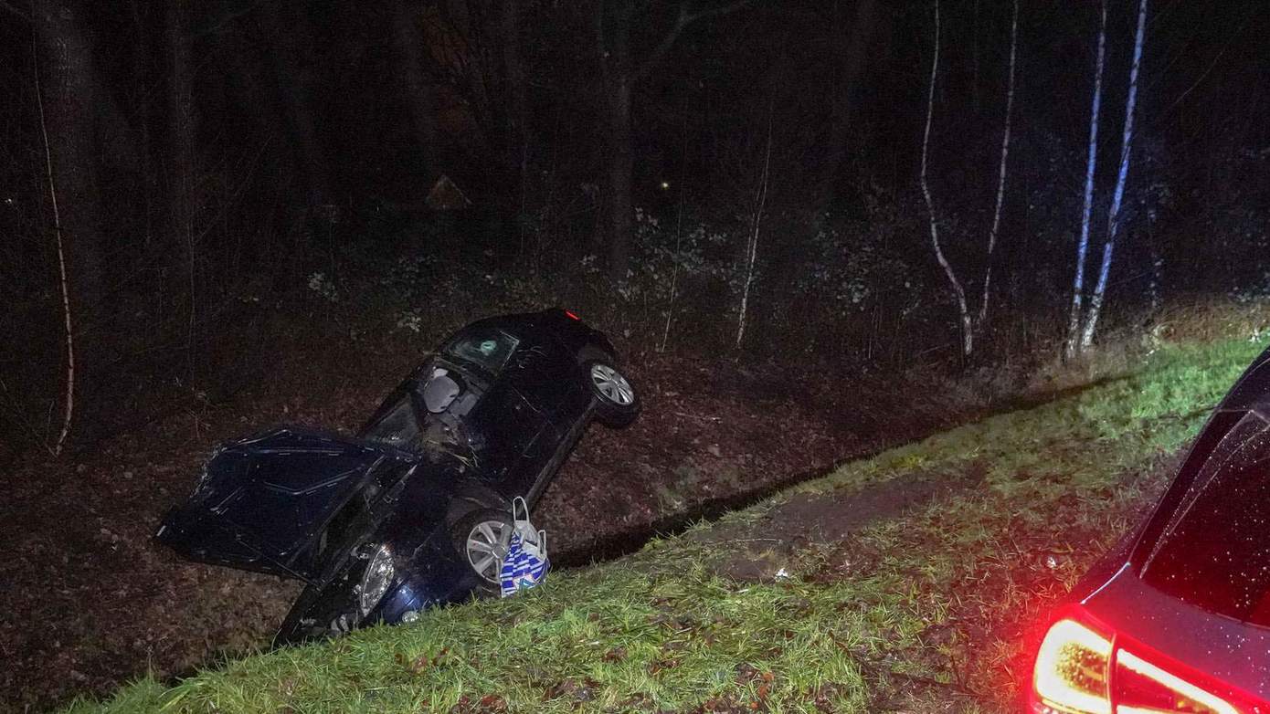 Gewonde bij eenzijdig ongeval met beknelling in Klazienaveen (video)