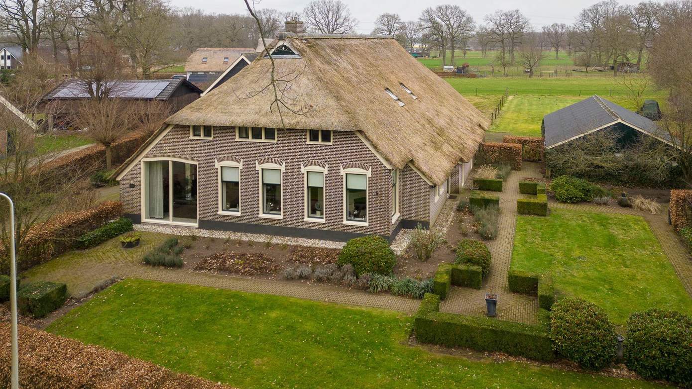 Te koop in Drenthe: woonboerderij met stallen, kapschuur en hooizolder