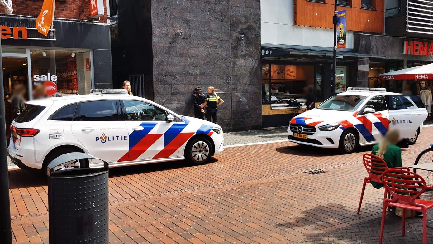 Politie houdt vier verdachten aan voor diefstal in vereniging bij meerdere winkels