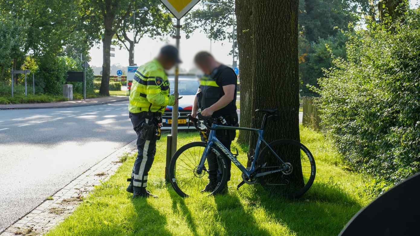 Wielrenner gewond na ongeval in Hooghalen