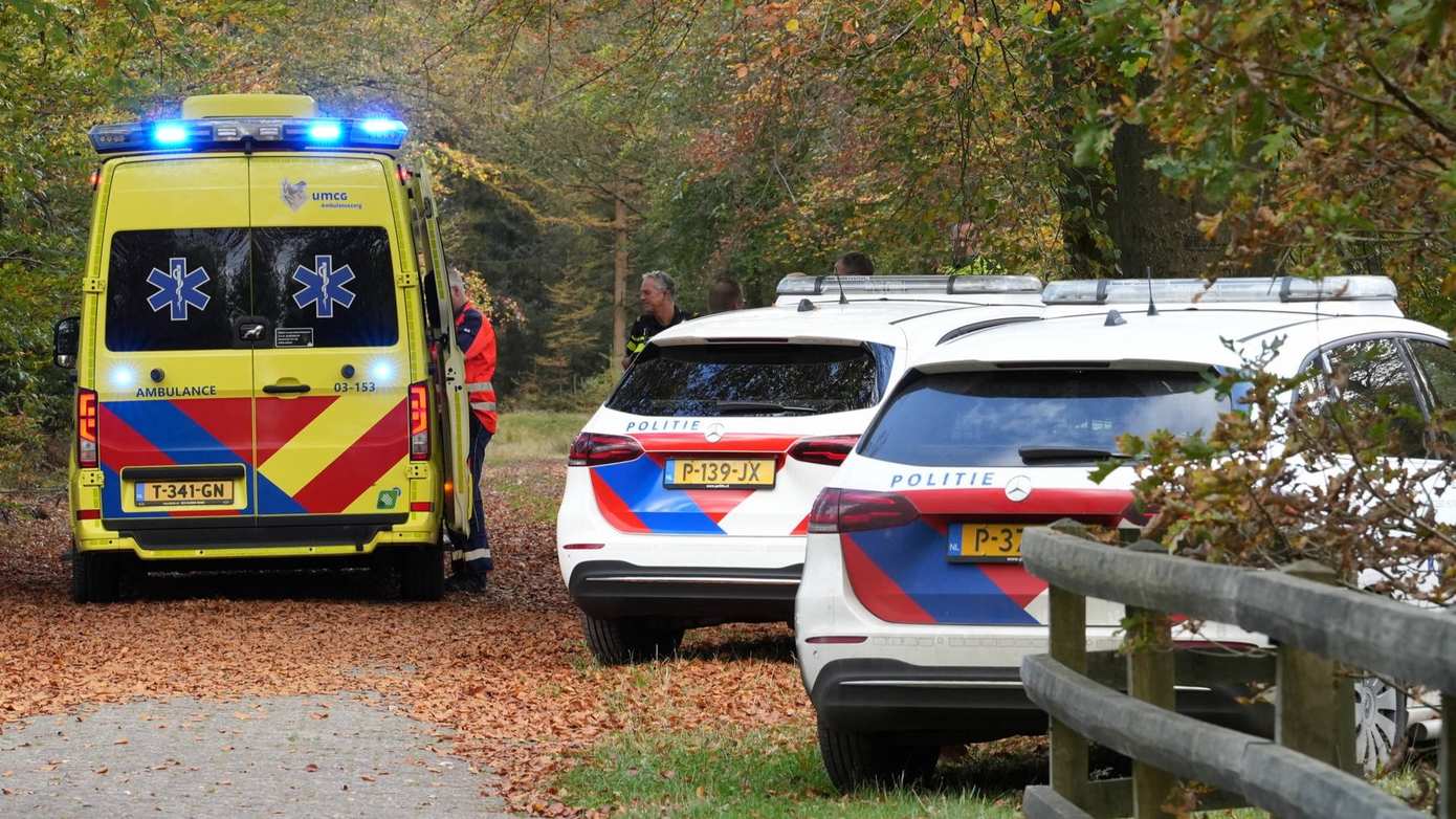 Traumahelikopter ingezet nadat fietser zwaargewond raakt bij valpartij in bos