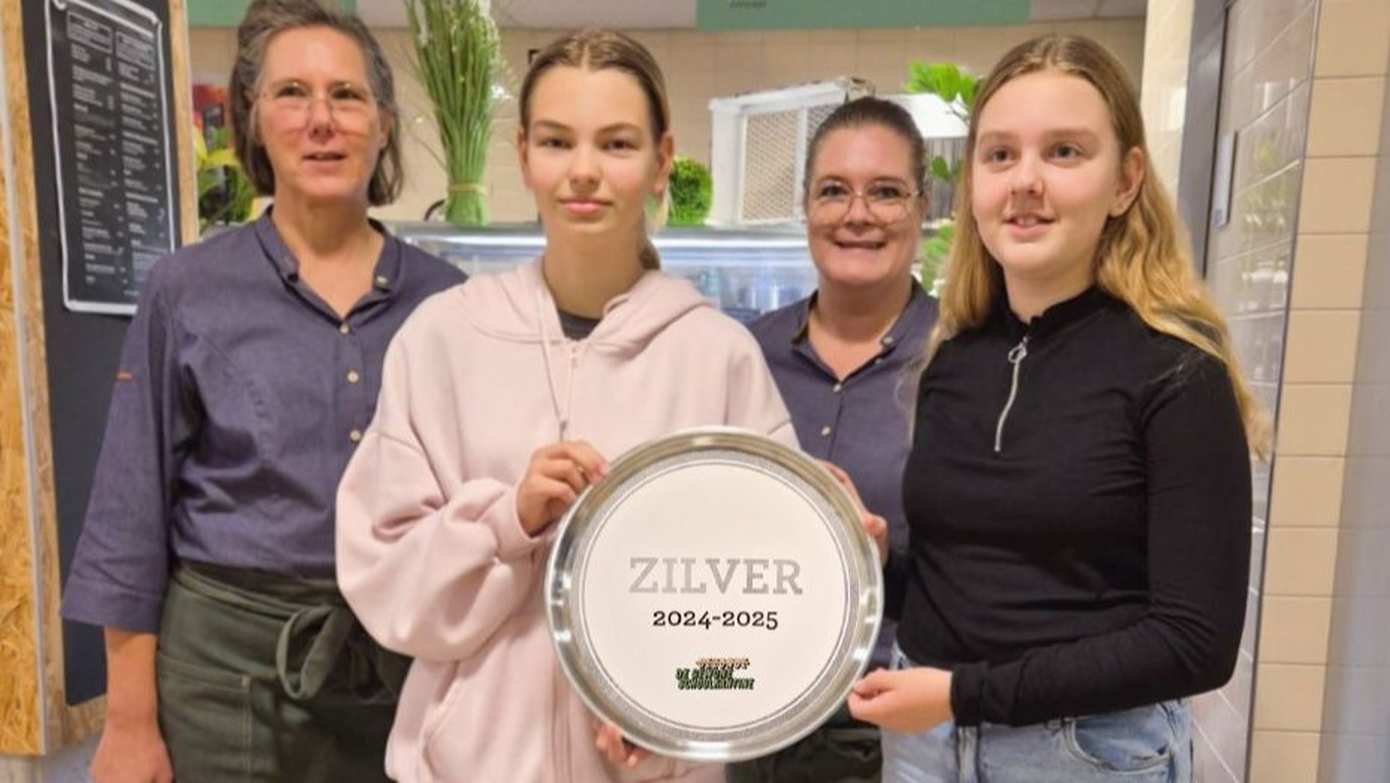  Schoolkantine Wolfsbos Hoogeveen bekroond met zilveren schaal 