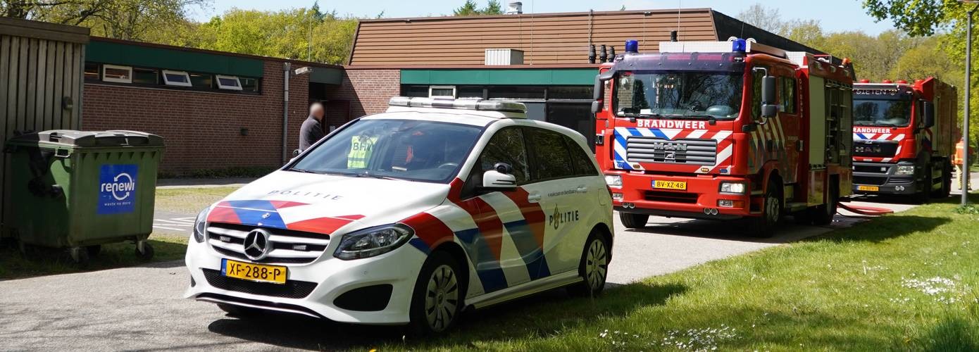 Veel hulpdiensten ingezet voor keukenbrand in Nooitgedacht (video)